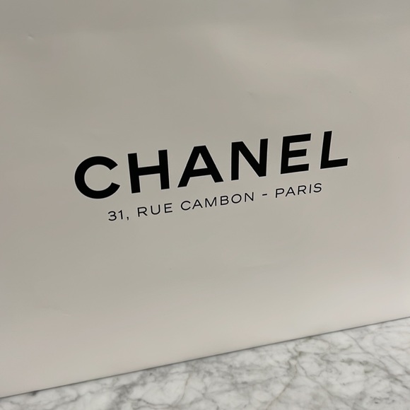 Chanel large shopping bag - Picture 3 of 4